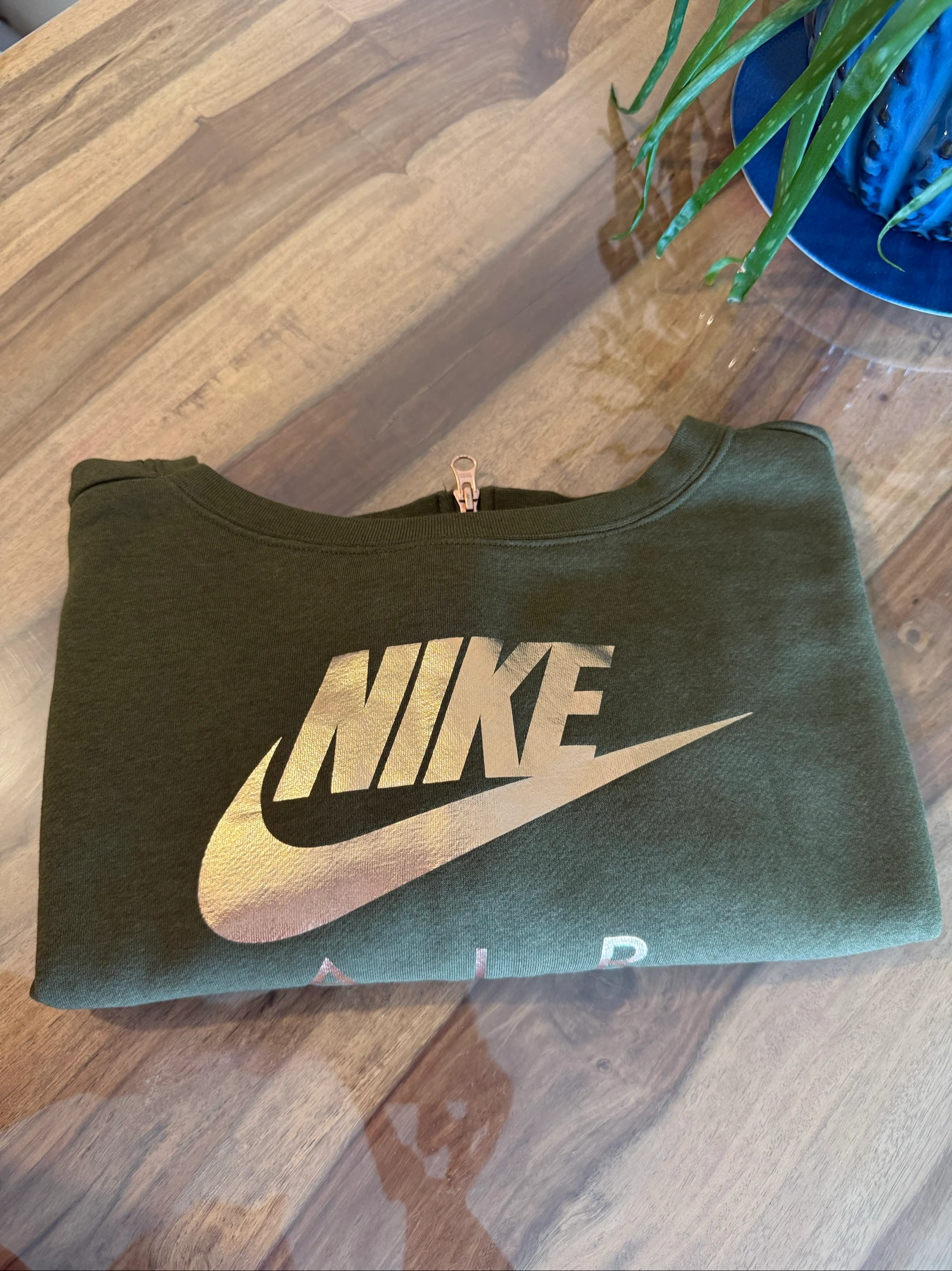 Moletom Nike Air feminino S - Chique Casual - Moletom Cropped Cáqui - Streetwear Chique - Estado Perfeito – photo 3